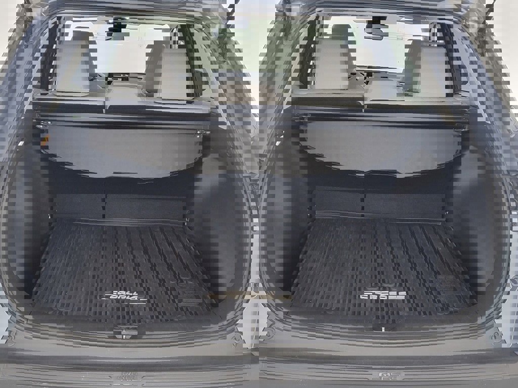 Certified 2022 Toyota Corolla Cross LE image 28