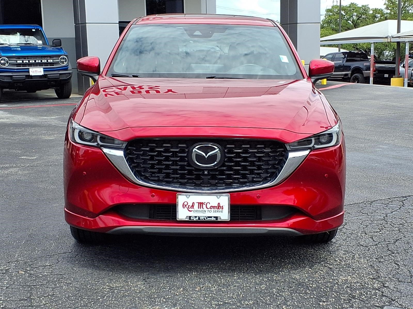 Used 2022 MAZDA CX-5 Signature AWD/4WD image 2