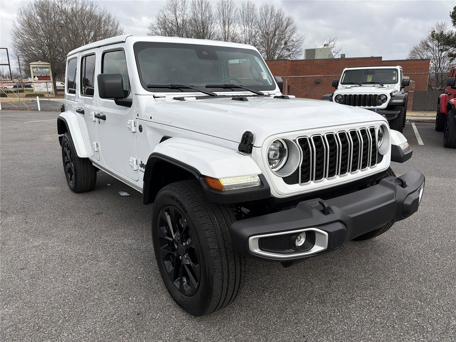 Used 2025 Jeep Wrangler Sahara w/ Safety Group image 4