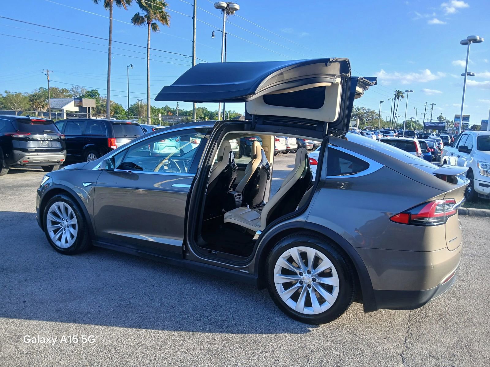 Used 2016 Tesla Model X 90D image 16