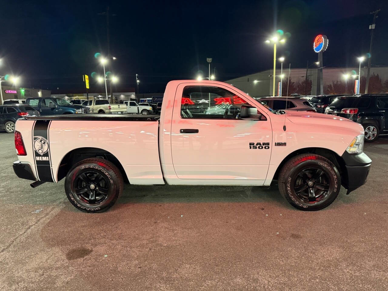 Used 2014 RAM 1500 ST image 5