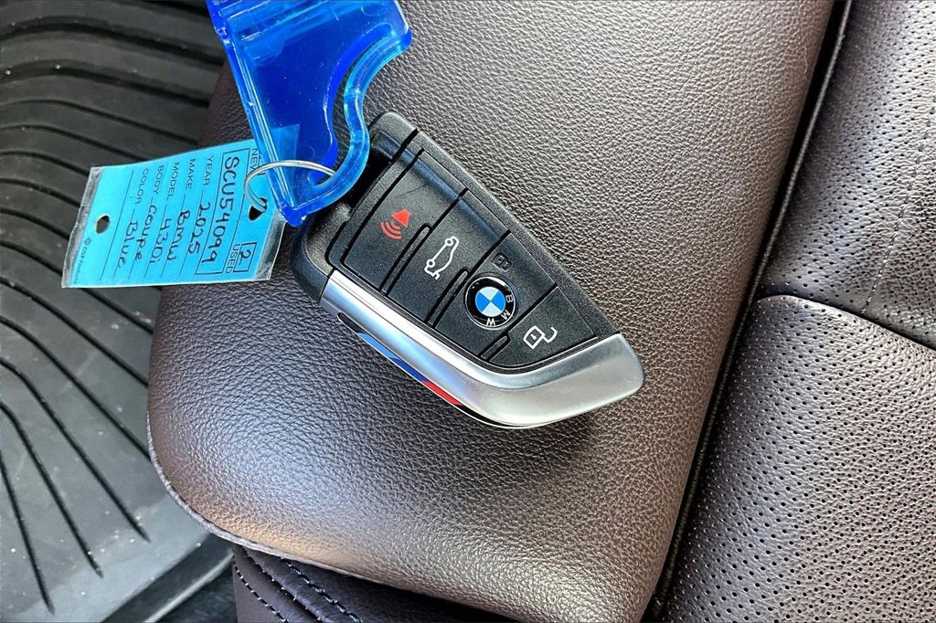 Used 2025 BMW 430i 430i w/ M Sport Package image 31