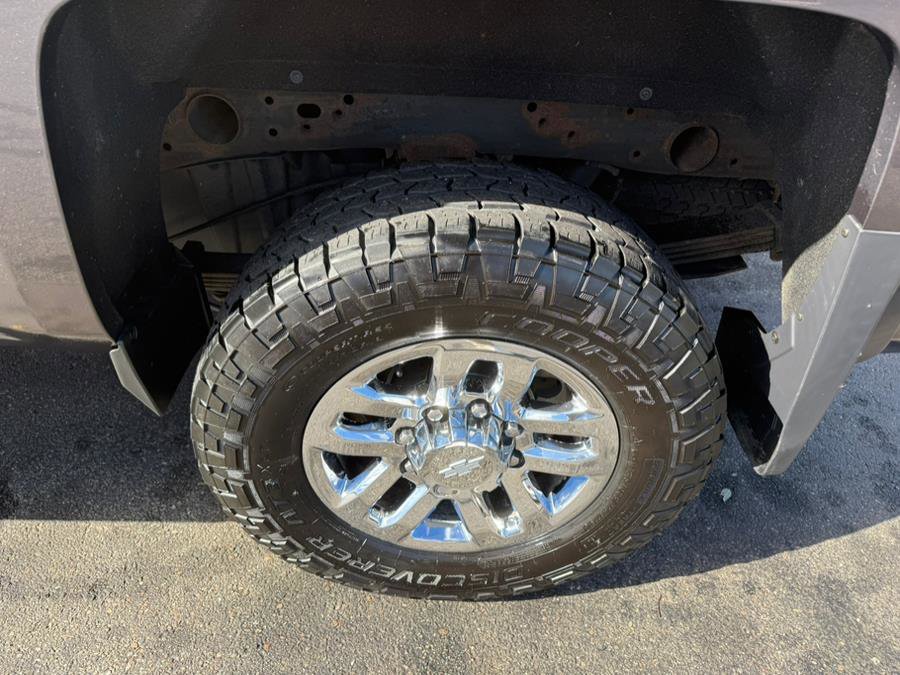 Used 2016 Chevrolet Silverado 2500 LTZ w/ LTZ Plus Package image 5