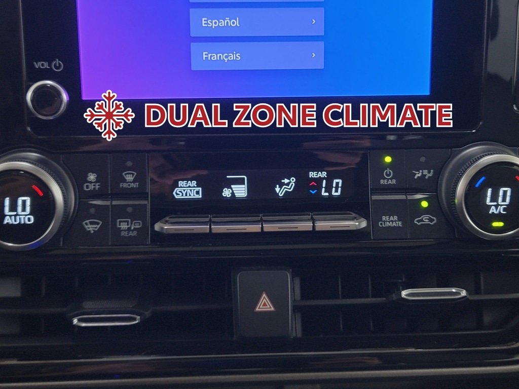 Used 2023 Toyota Highlander XLE AWD/4WD image 22