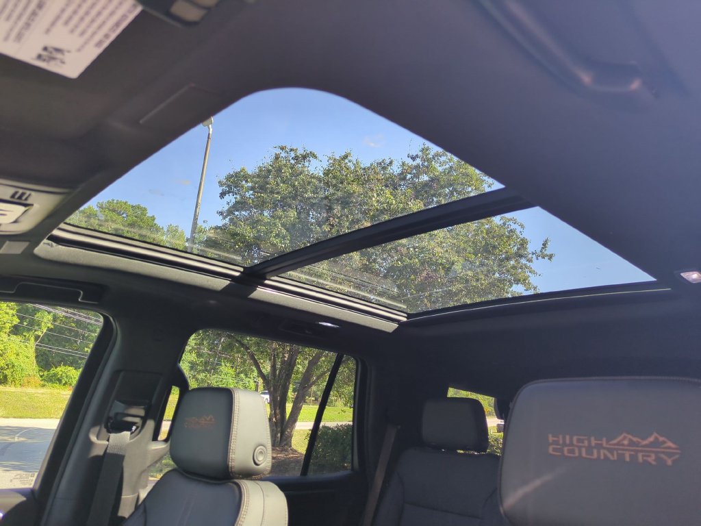 New 2026 Chevrolet Tahoe High Country AWD/4WD image 28