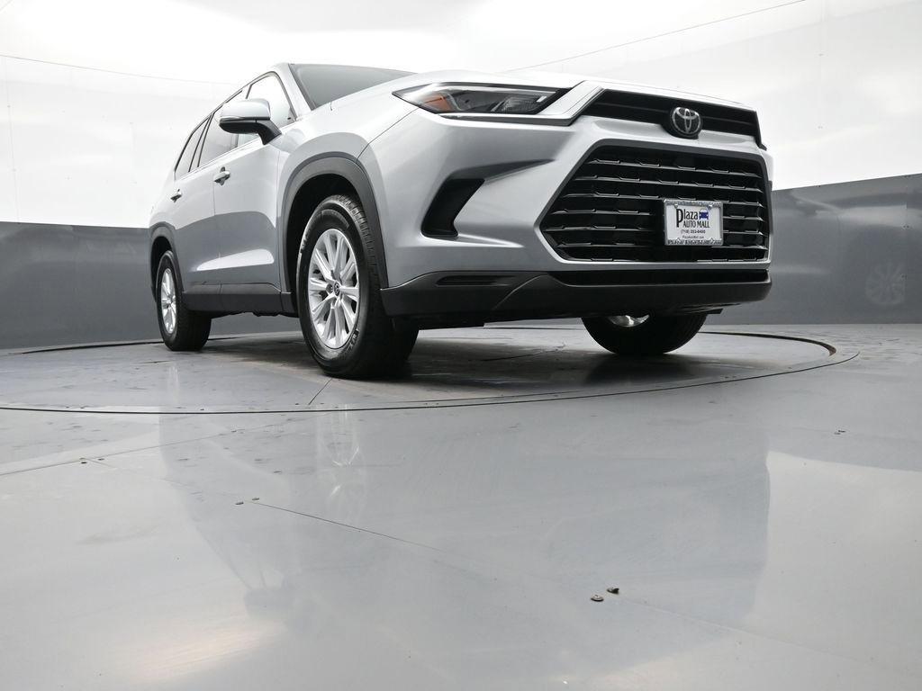 Certified 2025 Toyota Grand Highlander AWD image 29