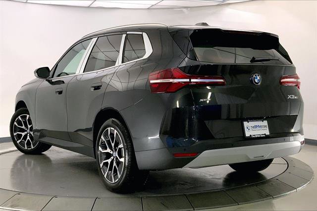 New 2026 BMW X3 xDrive30 w/ Premium Package image 2
