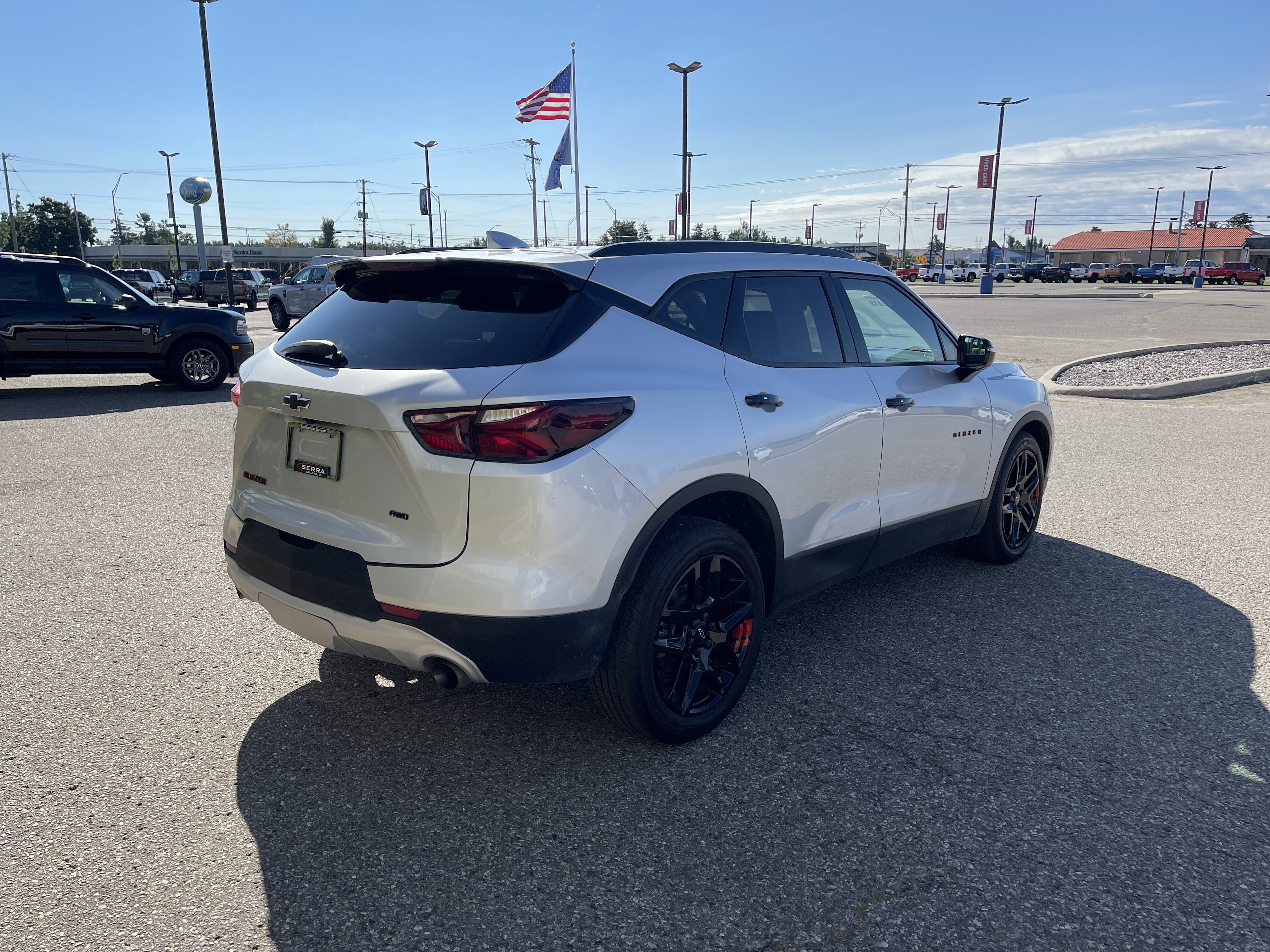 Used 2021 Chevrolet Blazer LT w/ Redline Edition AWD/4WD image 3