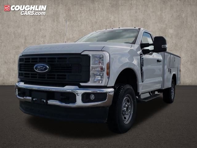 New 2026 Ford F250 XL w/ XL Chrome Package image 3