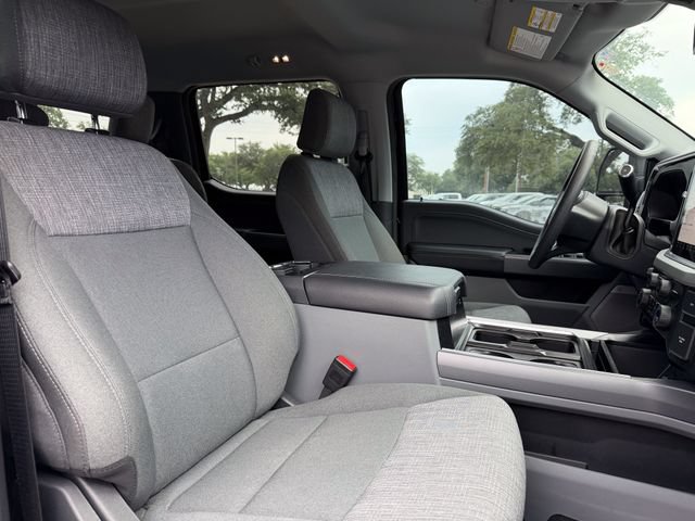Used 2025 Ford F250 XLT w/ Black Appearance Package AWD/4WD image 17
