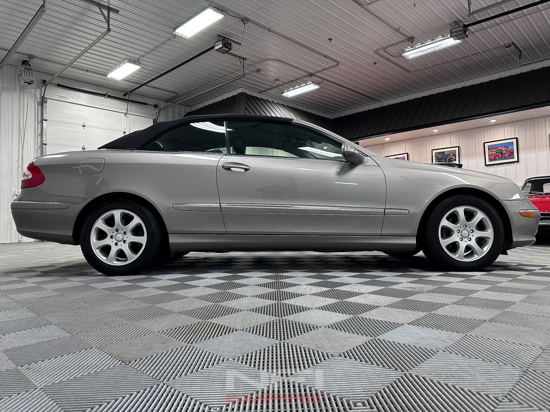 Used 2004 Mercedes-Benz CLK 320 Cabriolet image 17