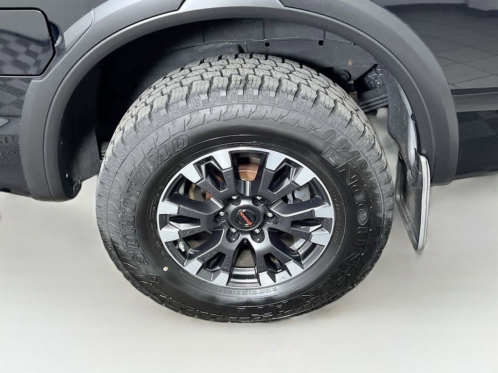 Used 2021 Nissan Titan PRO-4X w/ Pro-4x Convenience Package AWD/4WD image 29
