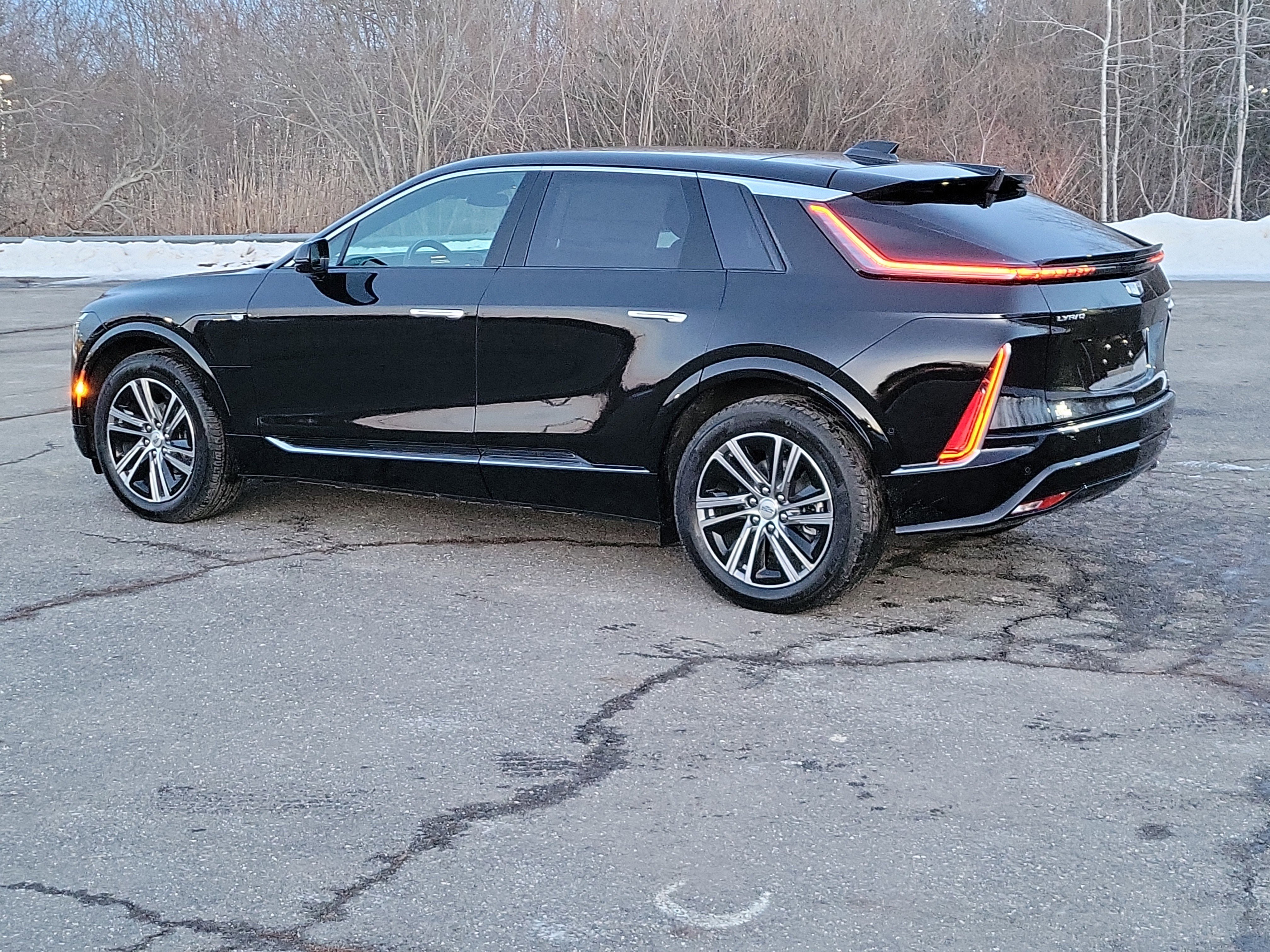 New 2026 Cadillac Lyriq Luxury image 5