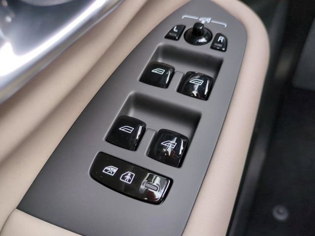 New 2026 Volvo XC90 B6 Plus AWD/4WD image 20