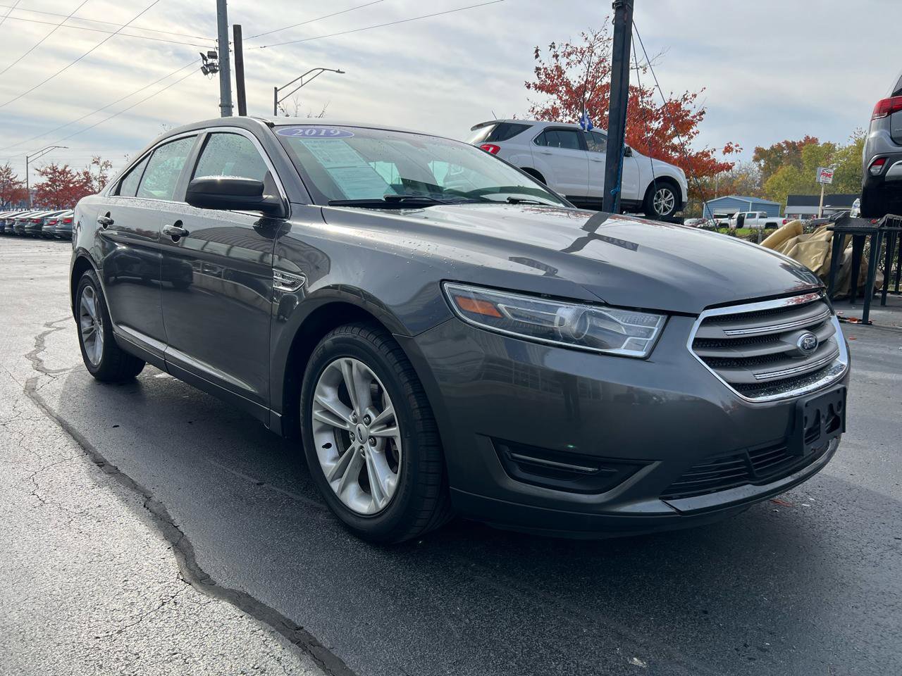 Used 2019 Ford Taurus SEL w/ Equipment Group 201A AWD/4WD image 8