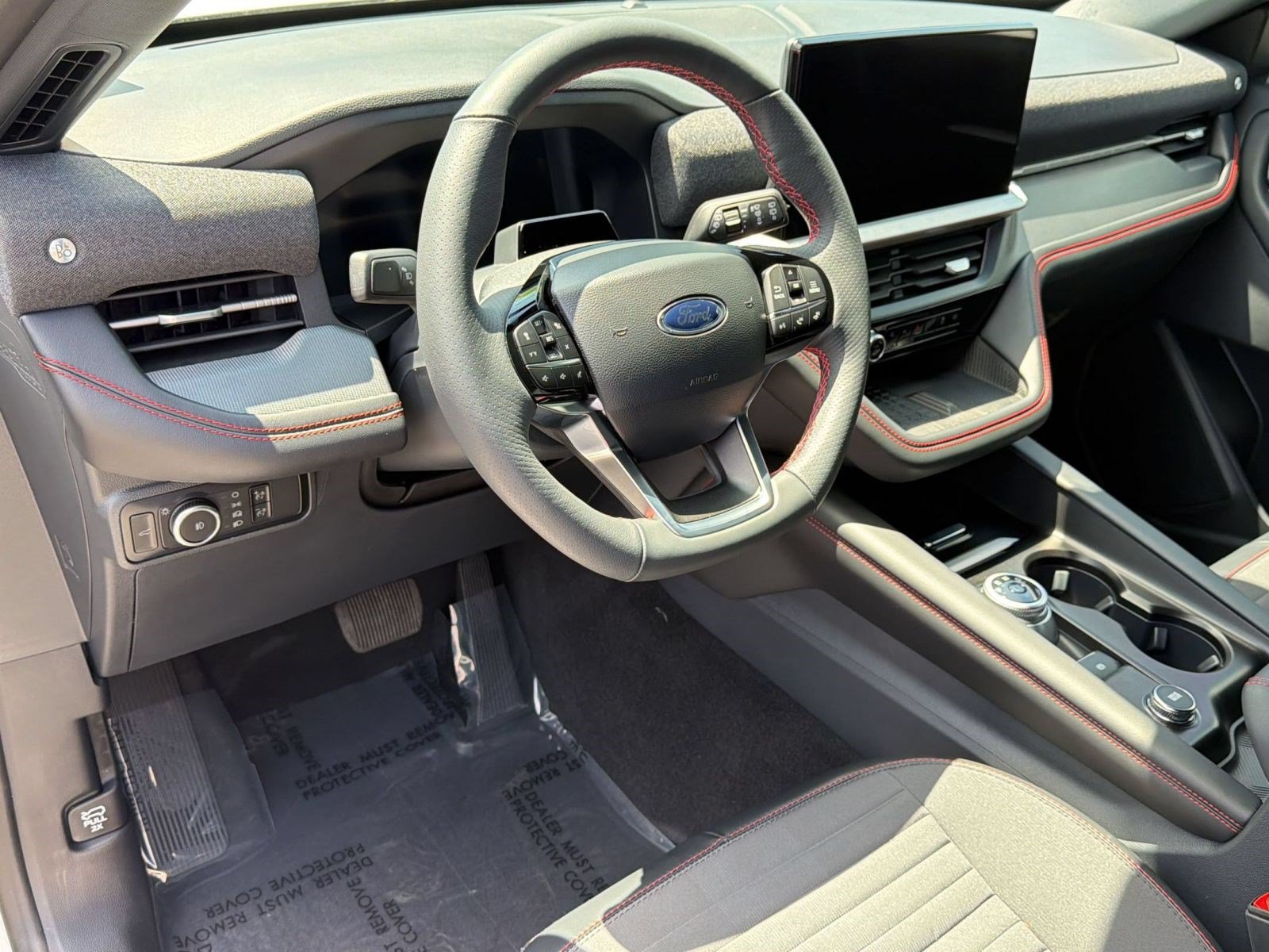 Used 2025 Ford Explorer ST-Line w/ Premium Package RWD image 4