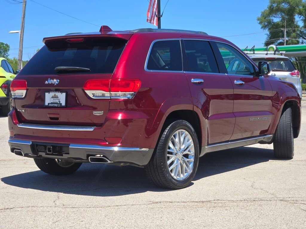 Used 2018 Jeep Grand Cherokee Summit AWD/4WD image 12