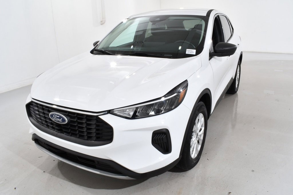 Used 2023 Ford Escape Active w/ Tech Pack #1 image 2