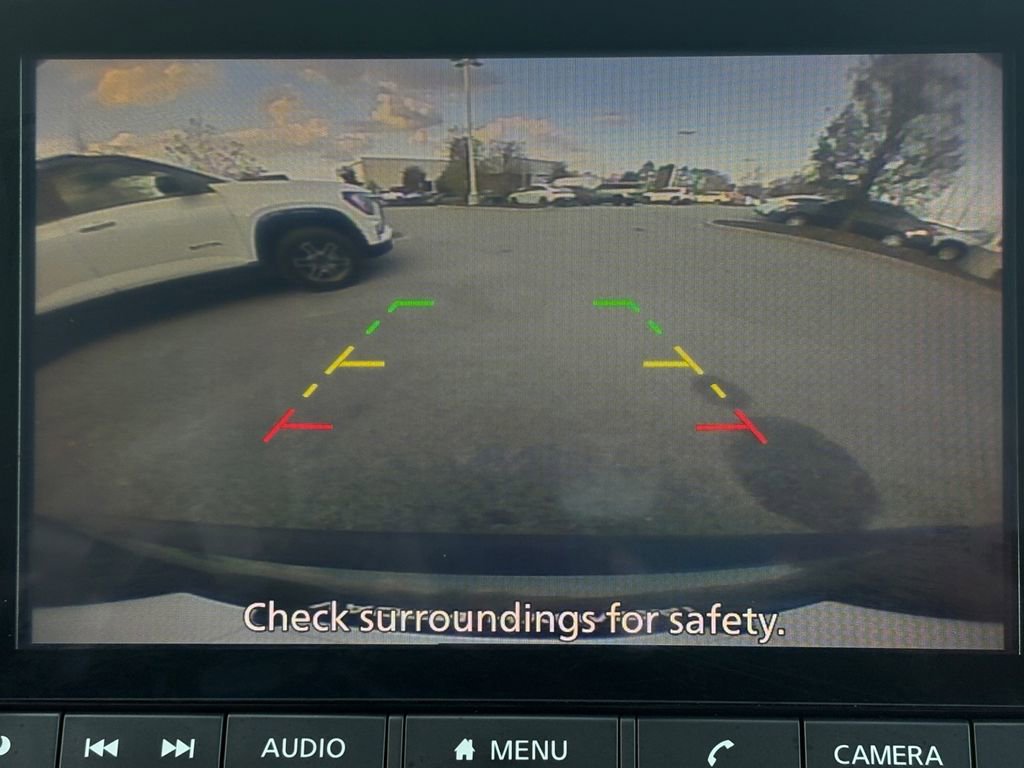 Used 2023 Nissan Rogue SV image 16