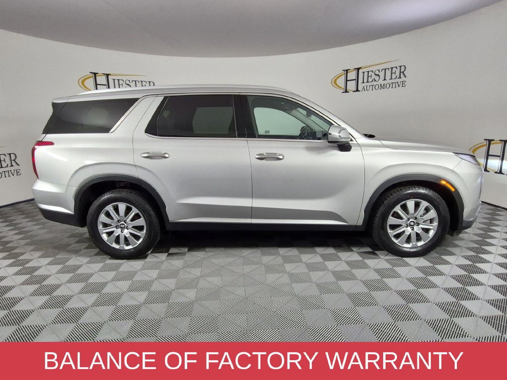 Used 2024 Hyundai Palisade SEL FWD image 3