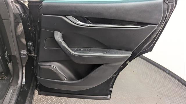 Used 2018 Maserati Levante image 18