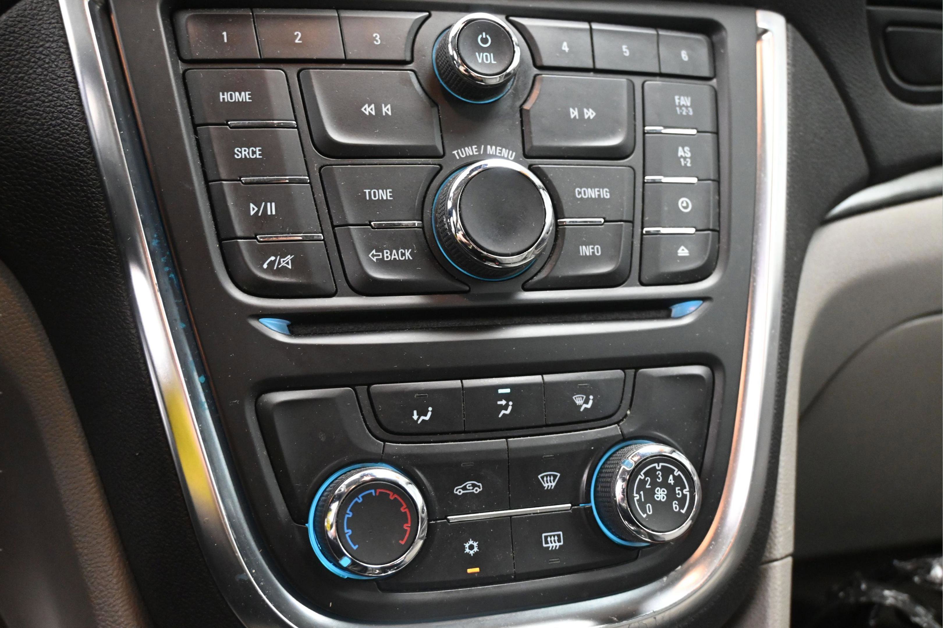 Used 2016 Buick Encore FWD image 30