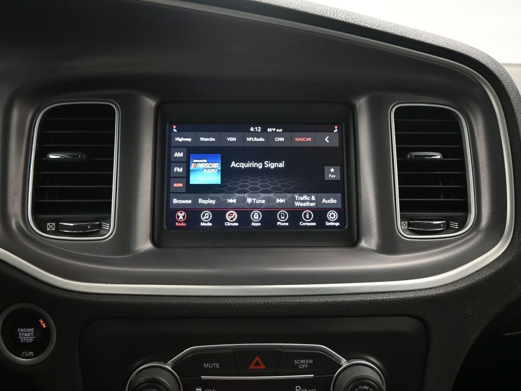 Used 2022 Dodge Charger SXT image 12
