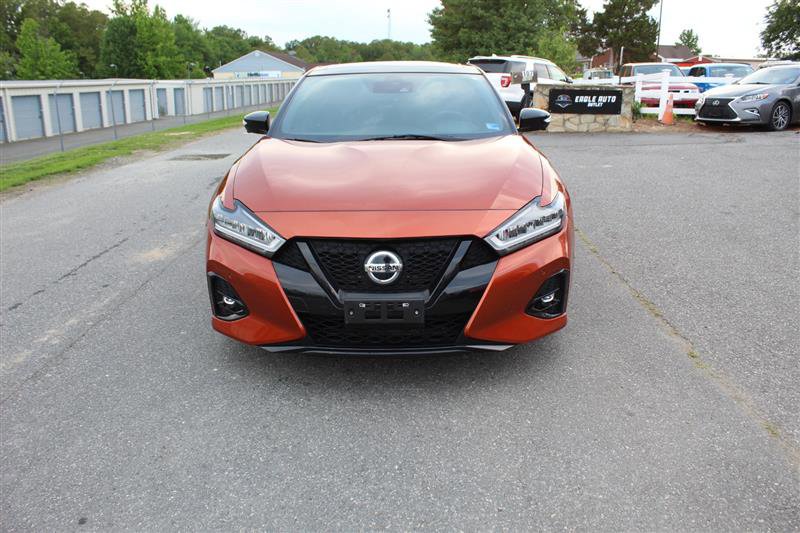 Used 2021 Nissan Maxima SR w/ Sport Mat Group FWD image 2