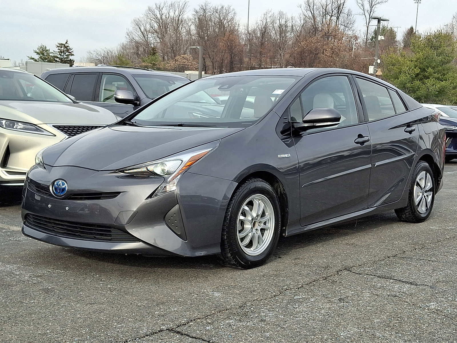 Used 2016 Toyota Prius Four image 1