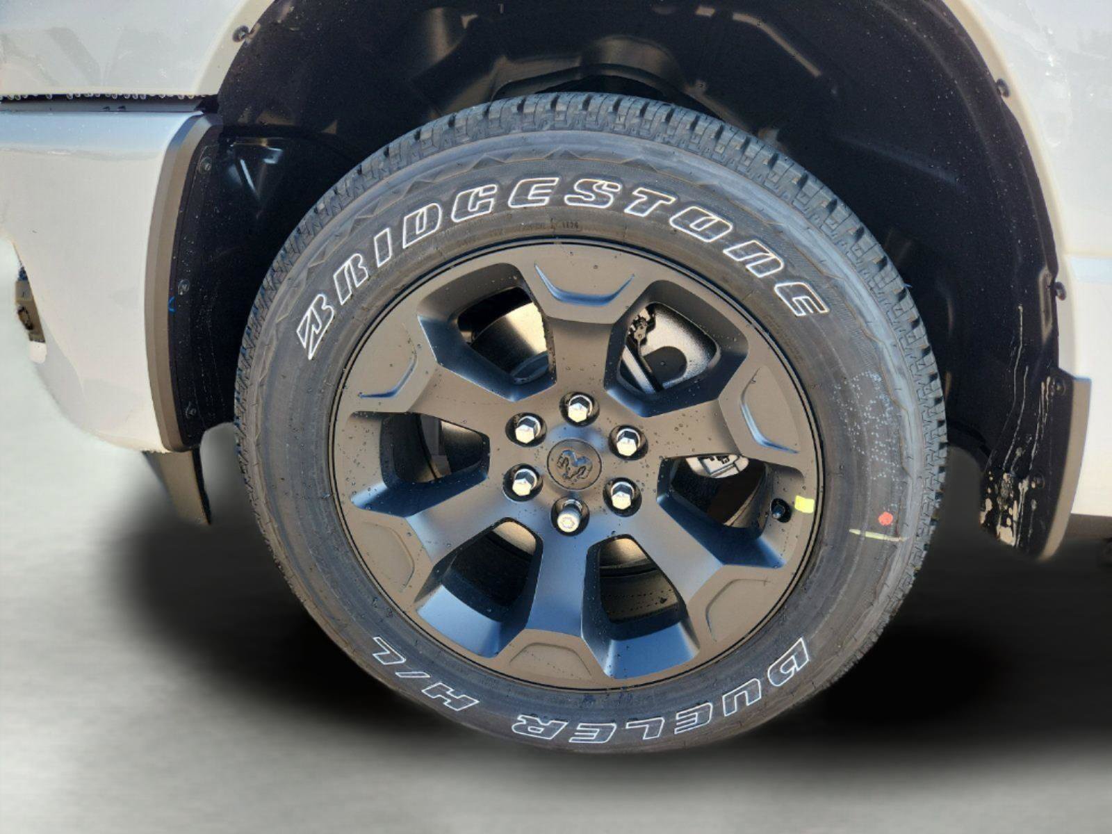 New 2026 RAM 1500 Express AWD/4WD image 10