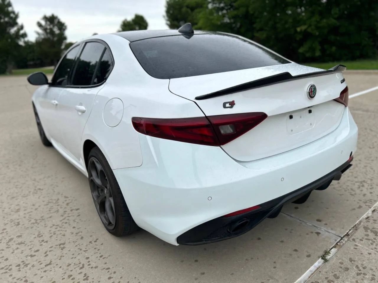 Used 2019 Alfa Romeo Giulia Ti Sport w/ Quick Order Package 22S Sport AWD/4WD image 8