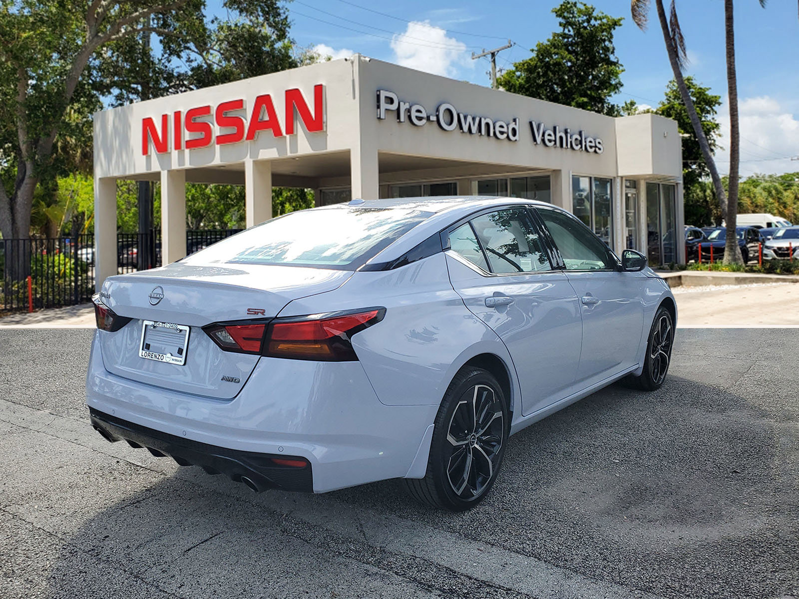 Certified 2025 Nissan Altima 2.5 SR AWD/4WD image 4