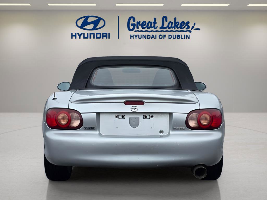 Used 2005 MAZDA MX-5 Miata LS image 4