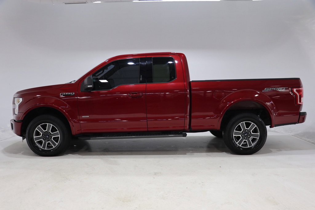 Used 2015 Ford F150 XLT w/ Equipment Group 302A Luxury AWD/4WD image 4