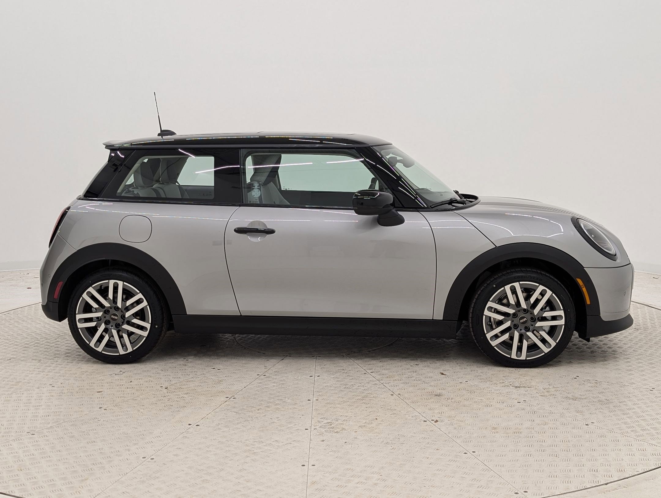 New 2026 MINI Cooper S image 8