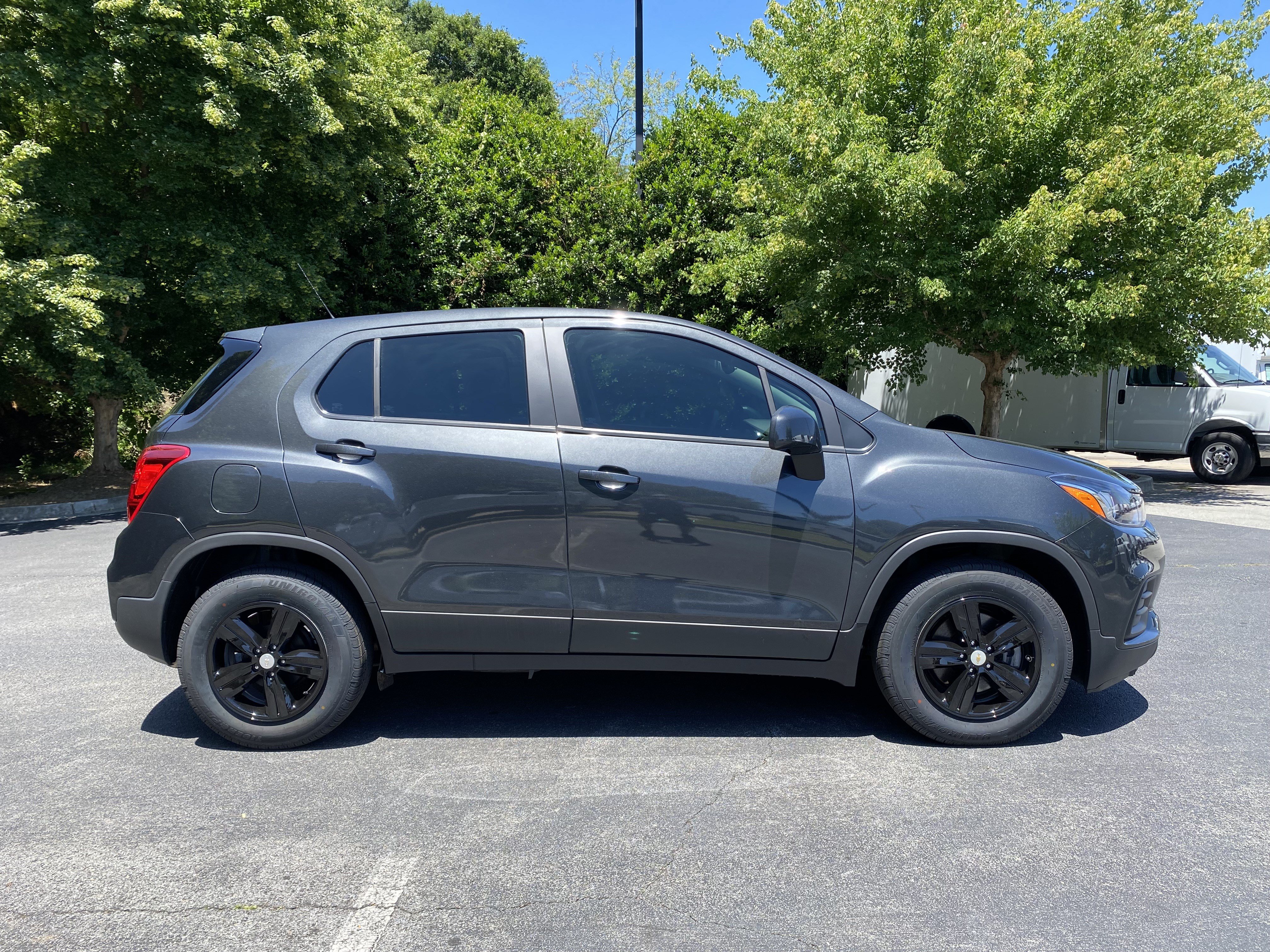 Used 2020 Chevrolet Trax LS FWD image 10