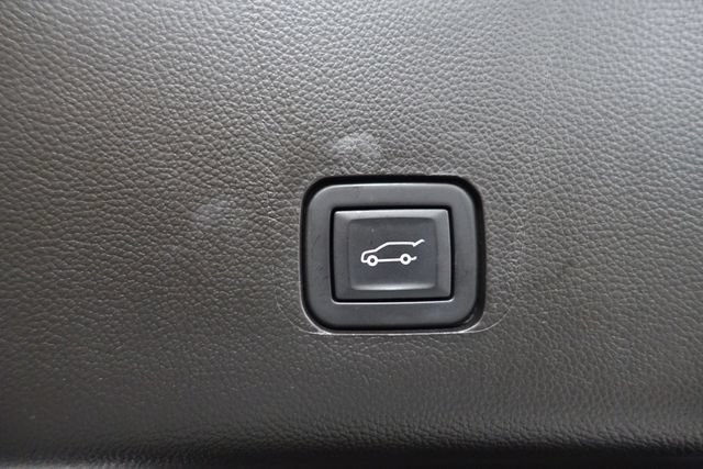 Used 2023 Chevrolet Traverse High Country w/ LPO, Floor Liner Package AWD/4WD image 24