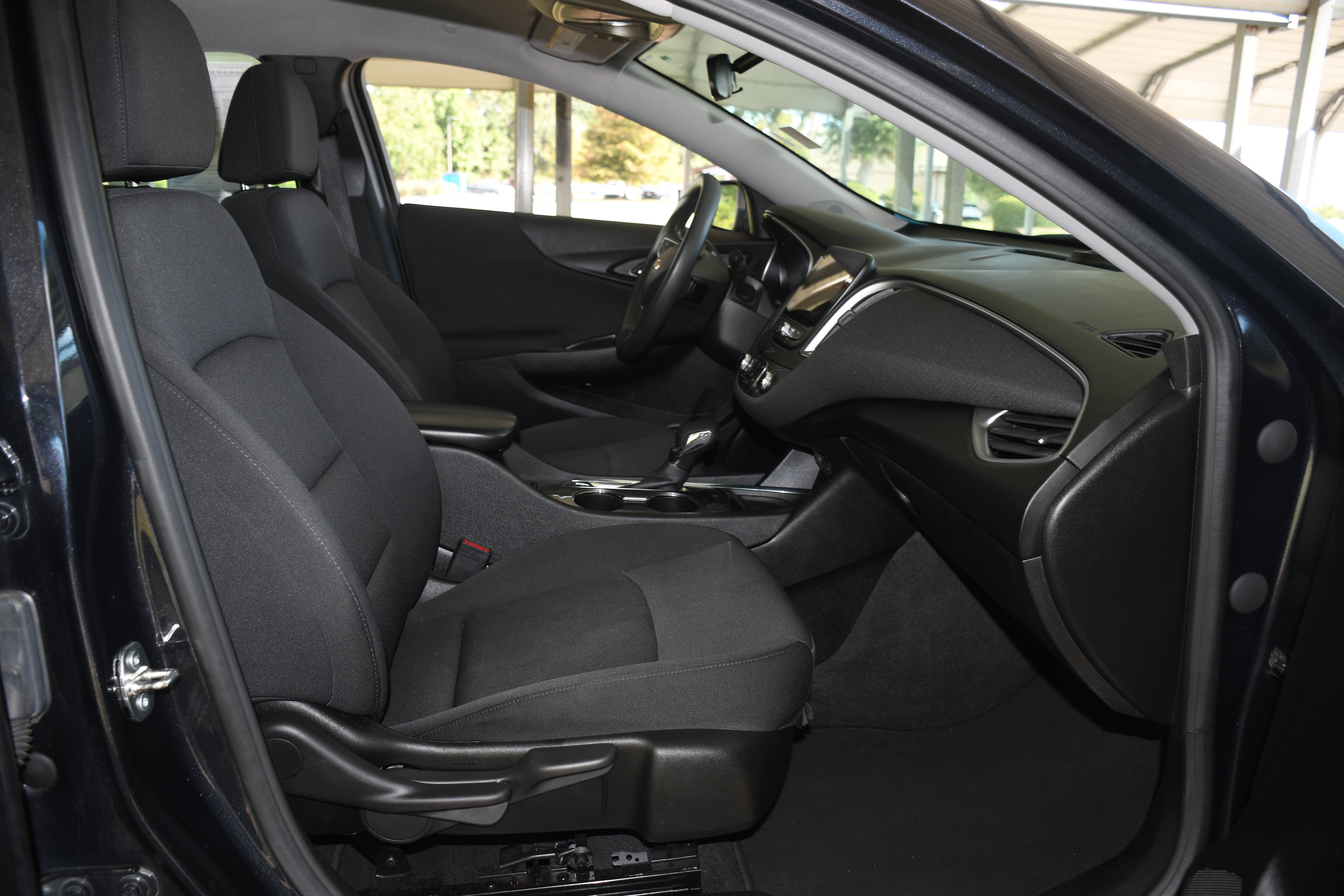 Used 2023 Chevrolet Malibu LT image 20