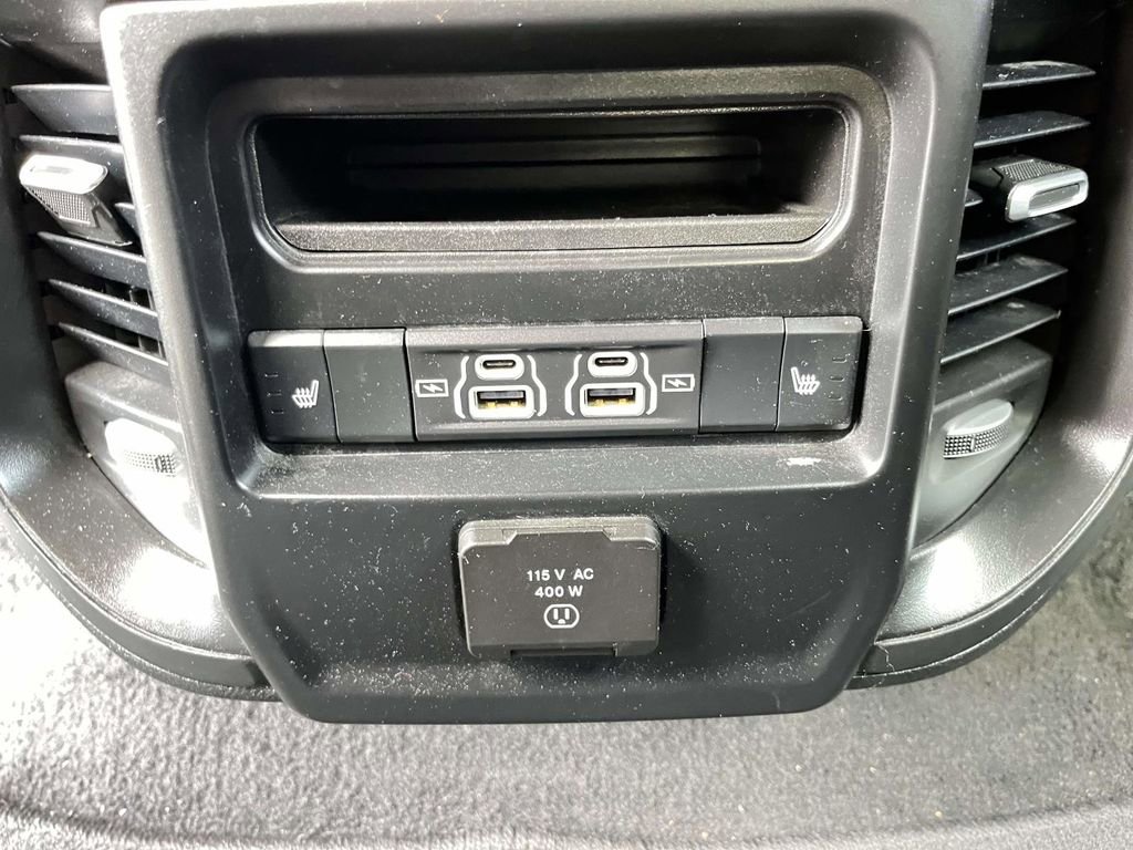 Used 2025 RAM 1500 Laramie image 29