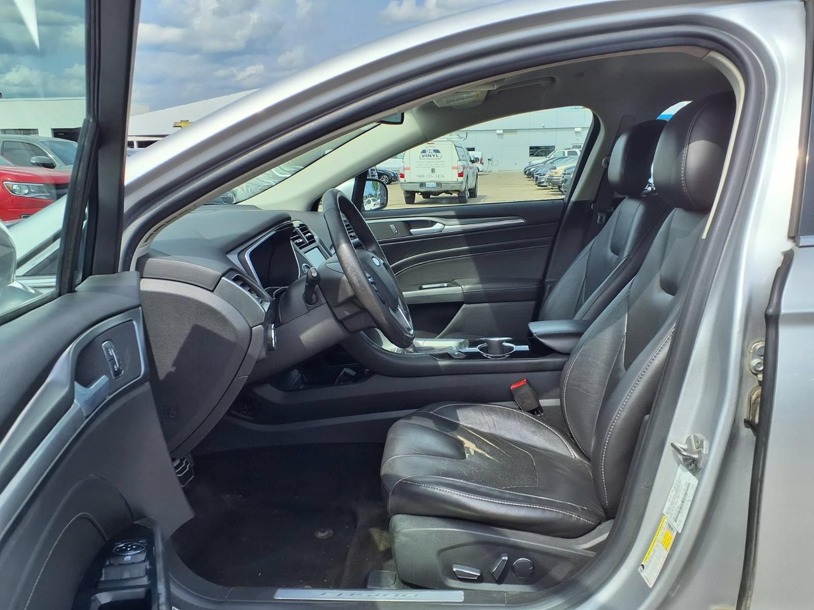 Used 2014 Ford Fusion Titanium FWD image 16