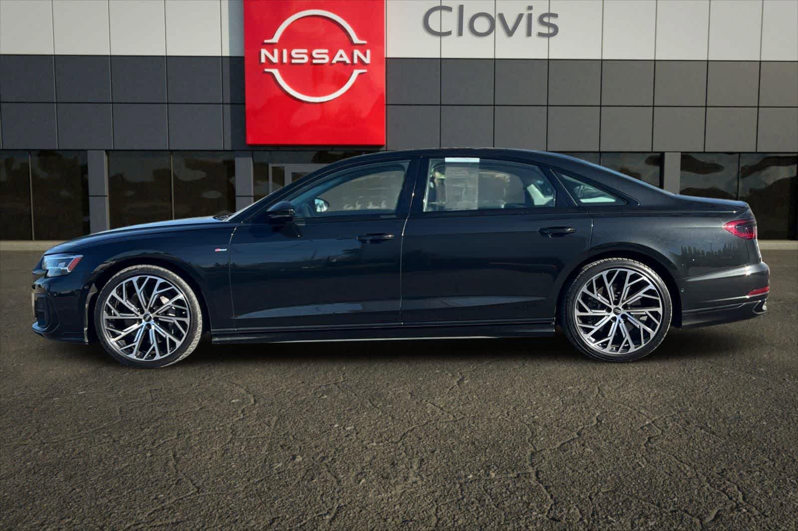 Used 2023 Audi A8 L 3.0T image 6