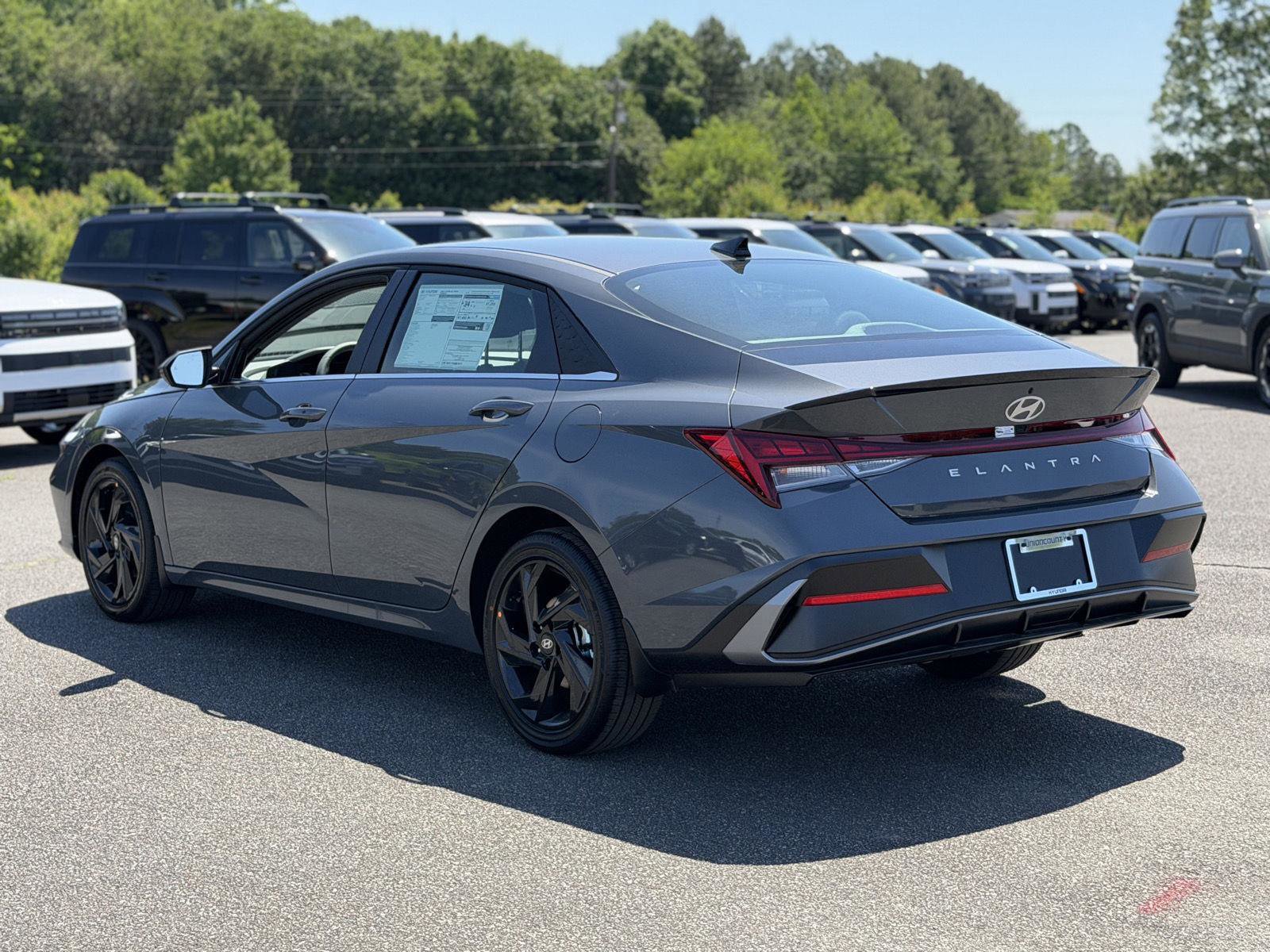 New 2026 Hyundai Elantra SEL Sport FWD image 4
