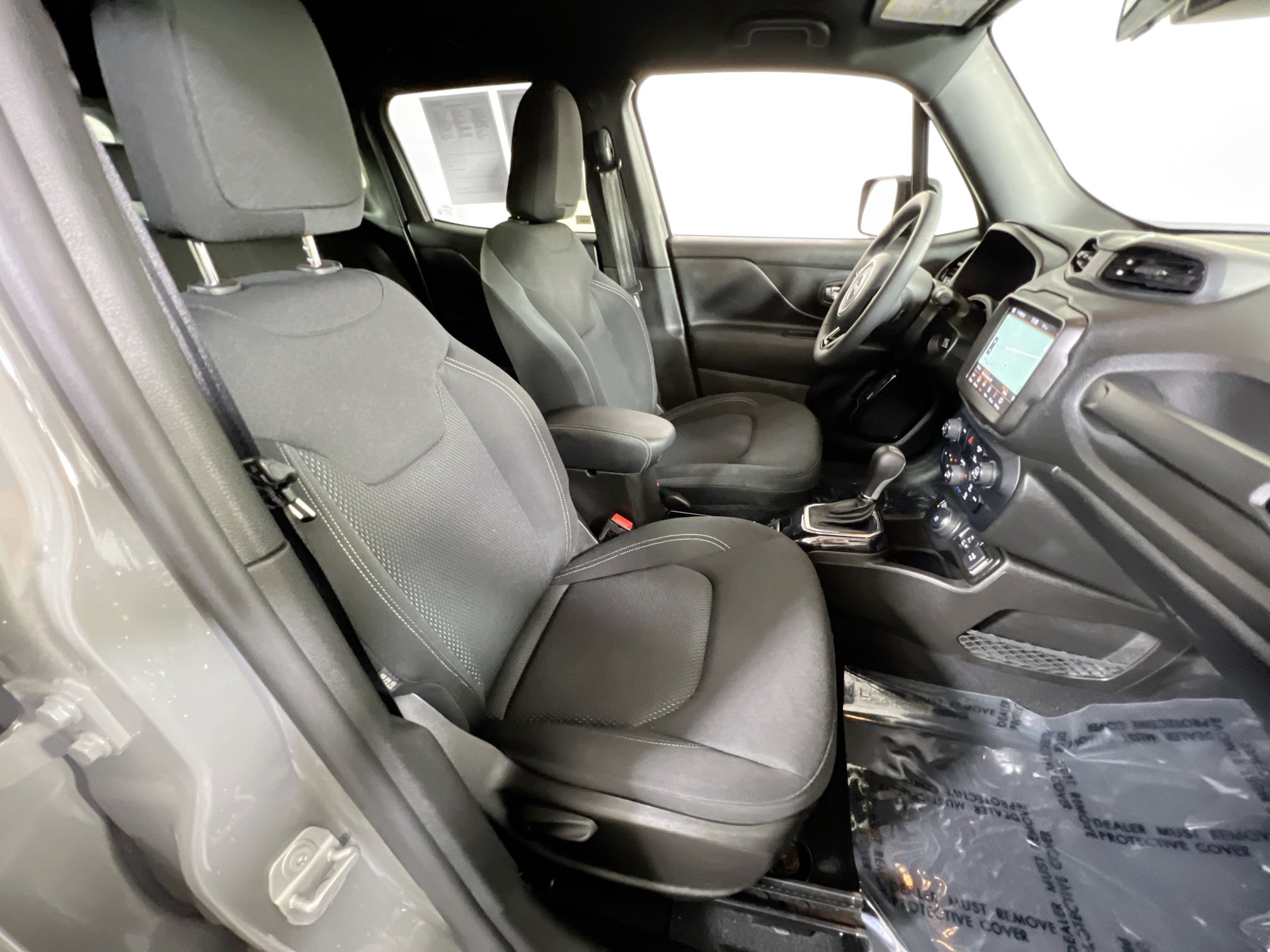 Used 2022 Jeep Renegade Altitude AWD/4WD image 26
