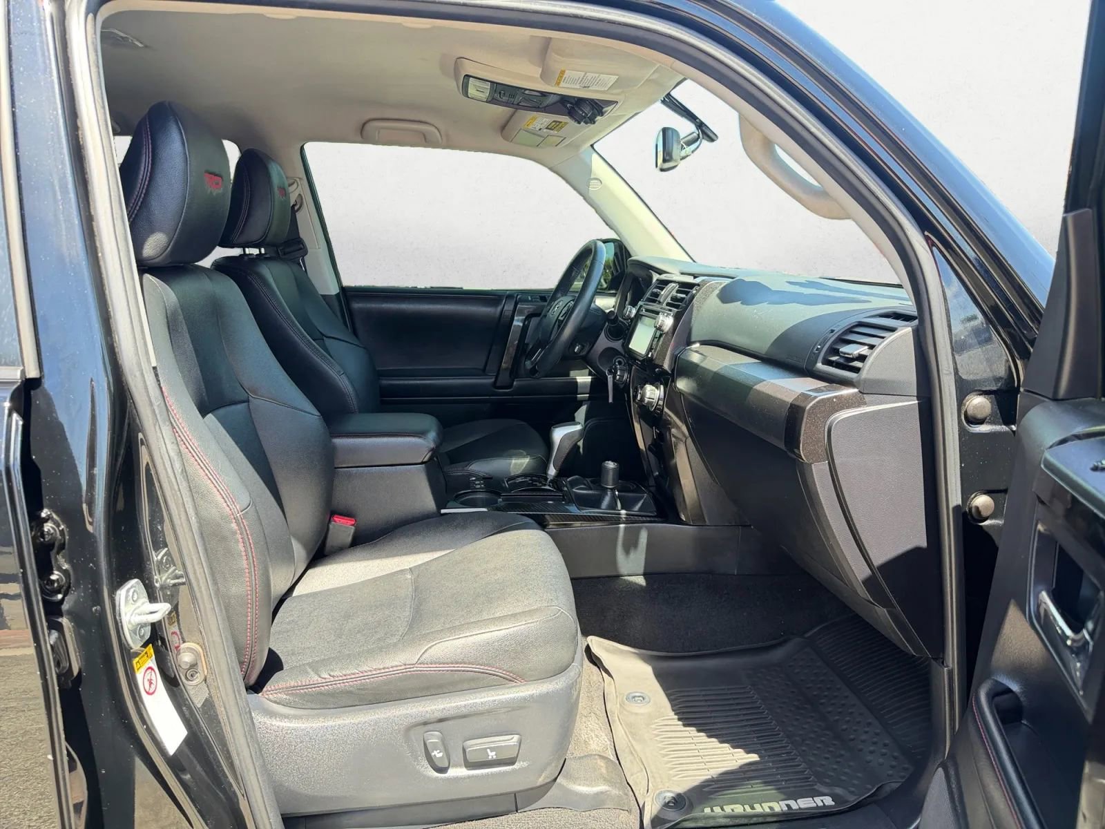 Used 2019 Toyota 4Runner TRD Off-Road Premium AWD/4WD image 22