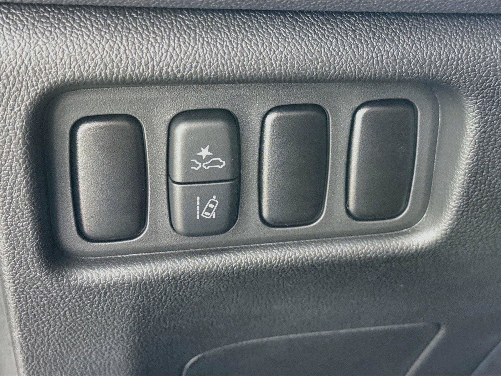 New 2027 Mitsubishi Outlander Sport FWD image 14