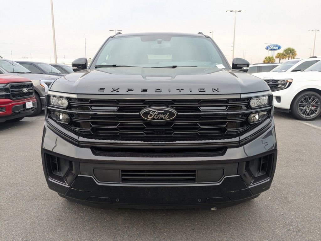 New 2026 Ford Expedition Platinum w/ Stealth Appearance Package image 9