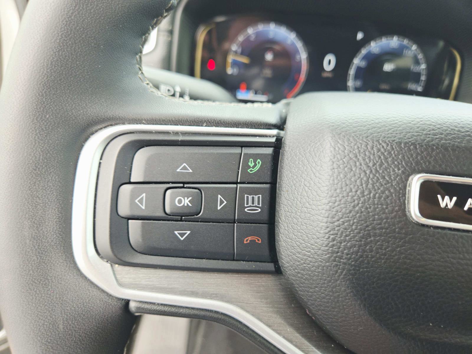 Used 2025 Jeep Wagoneer Series II w/ Premium Group I AWD/4WD image 27