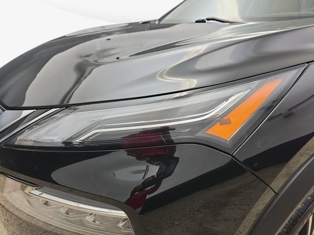 Used 2023 Nissan Rogue Platinum FWD image 32