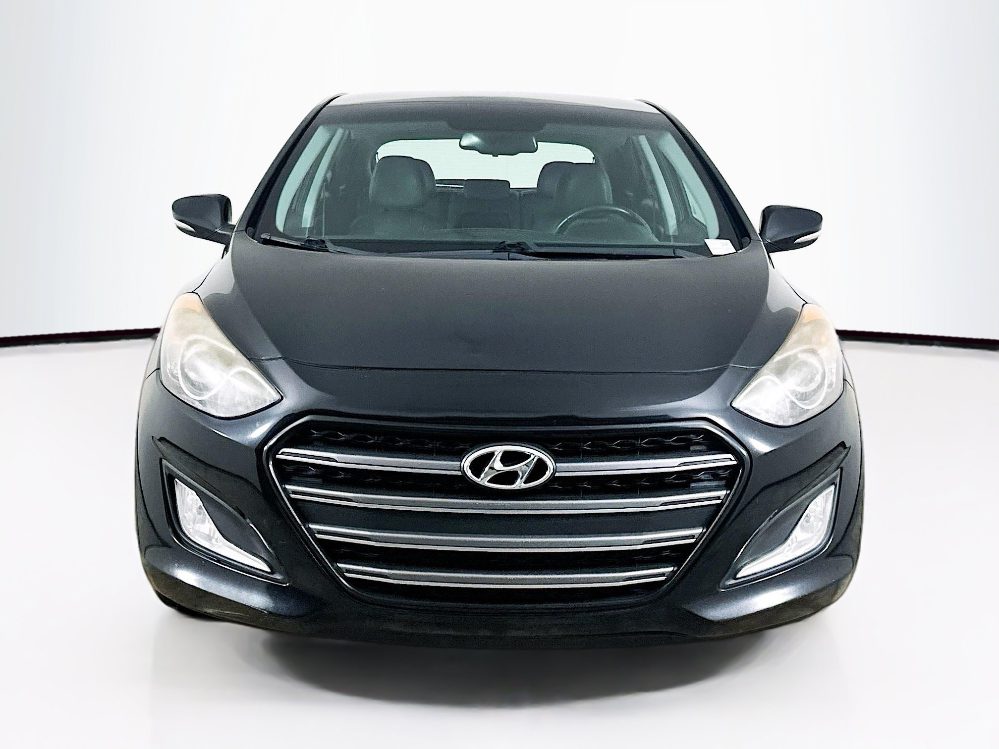 Used 2016 Hyundai Elantra GT w/ Option Group 03 FWD image 2