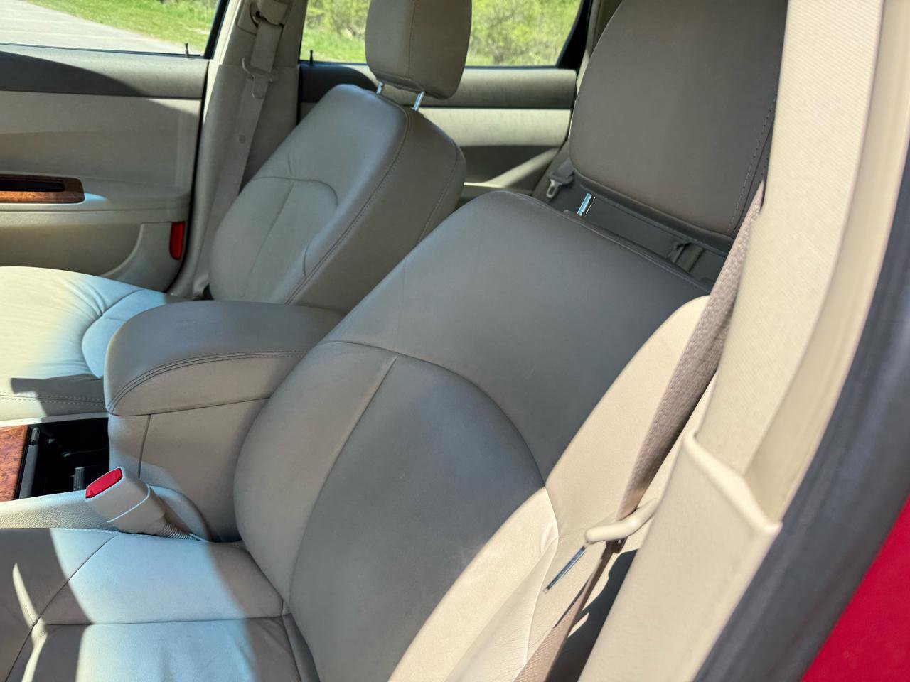 Used 2006 Buick LaCrosse CXL w/ Driver Confidence Package FWD image 11